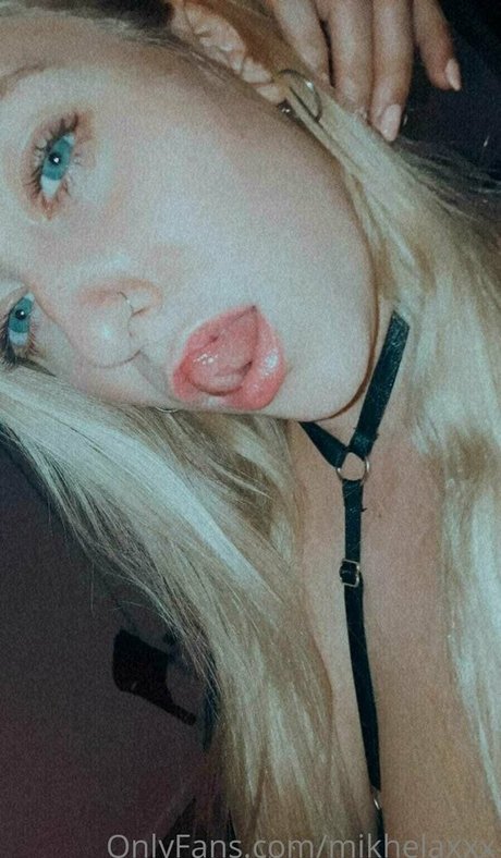 mikhelaxxx étoile gratuite photos