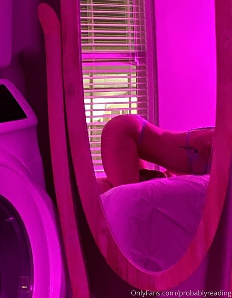 probablyreading étoile xxx photo