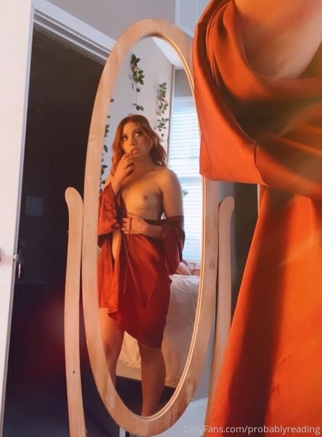 probablyreading modèle adulte photo