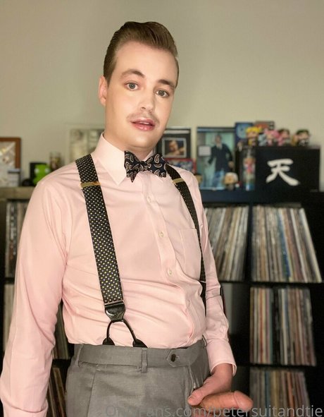 petersuitandtie star du porno de haute qualité archive