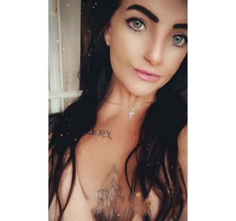 demigod jansevanrensburg actrice xxx galeries