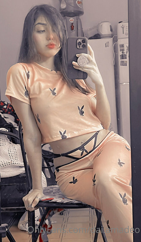 Dai Amadeo actrice porno galeries