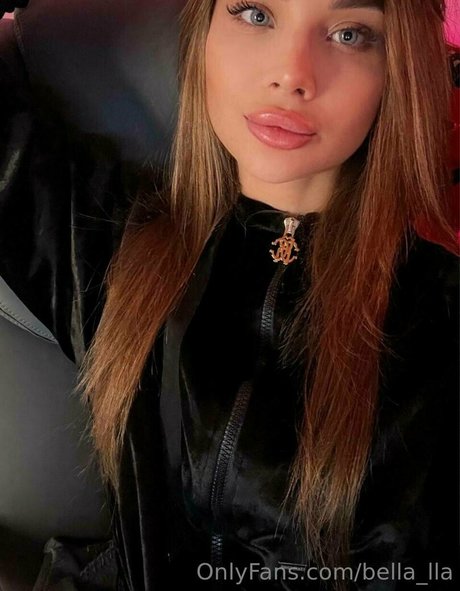 bella lla modèles nus images