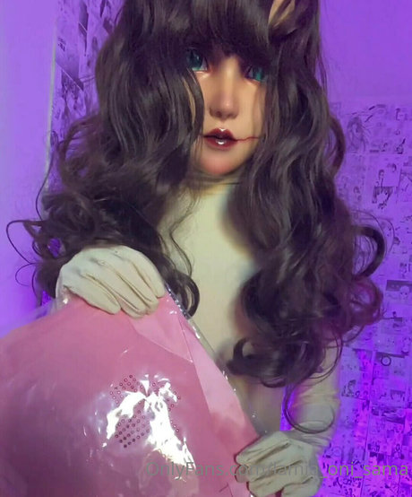 lamia oni sama modèle joli img