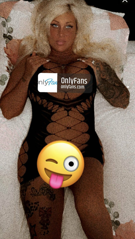 curvyqueenpromo nus de stars du porno collection