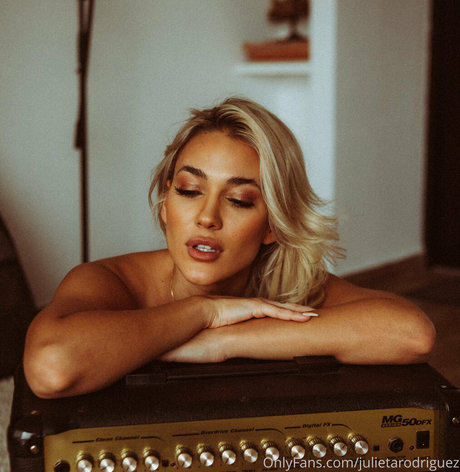 julietarodrigueztv actrice érotique collection