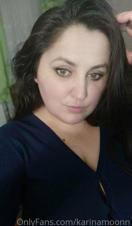 karinamoonn modèle magnifique collection