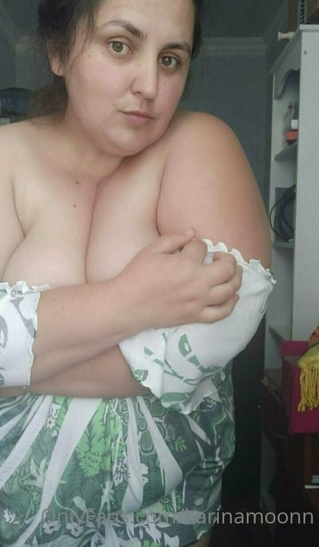 karinamoonn star du porno gratuit archive