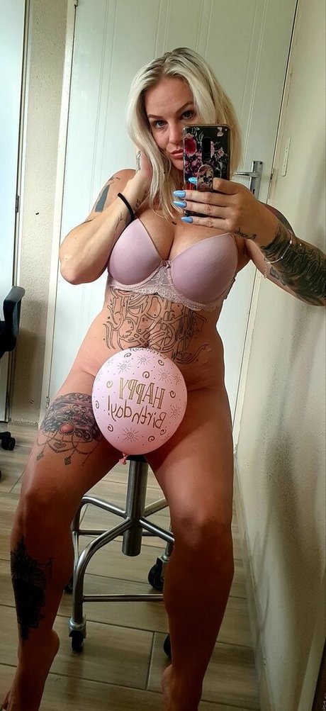 southafricansweetheart star exclusive image