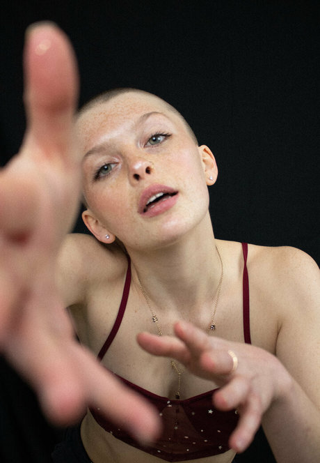 kenziejean actrice artistique galeries