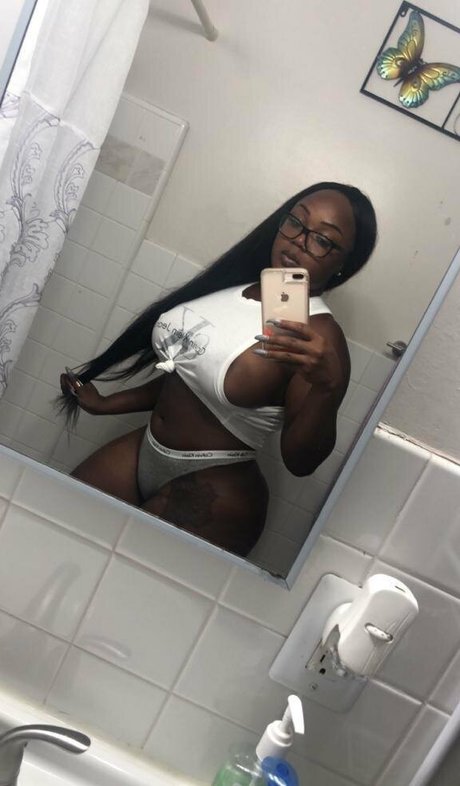 starrjayden modèles nus archive