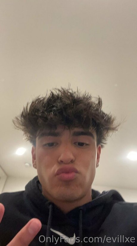 evillxe haut de star du porno galeries