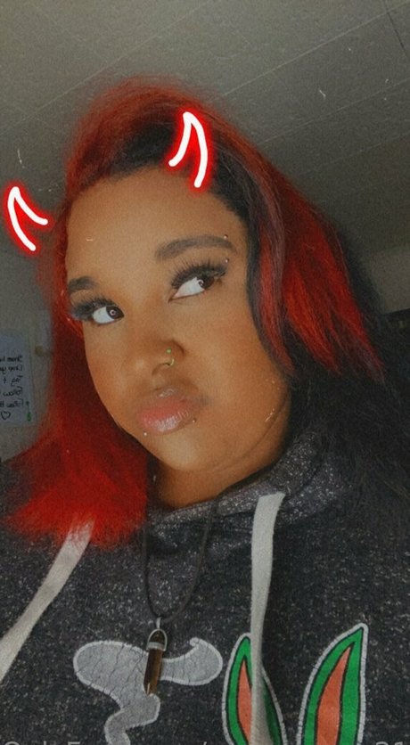 queen coco21 modèle joli image