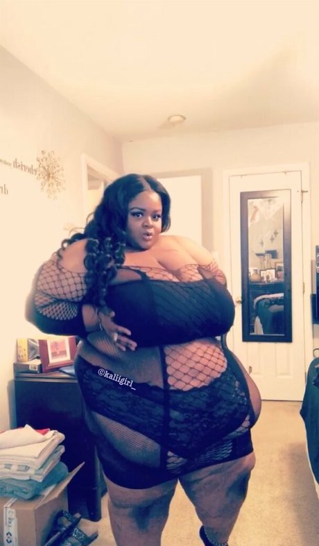 fans de poitrine plate uniquement adulte chaud des photos