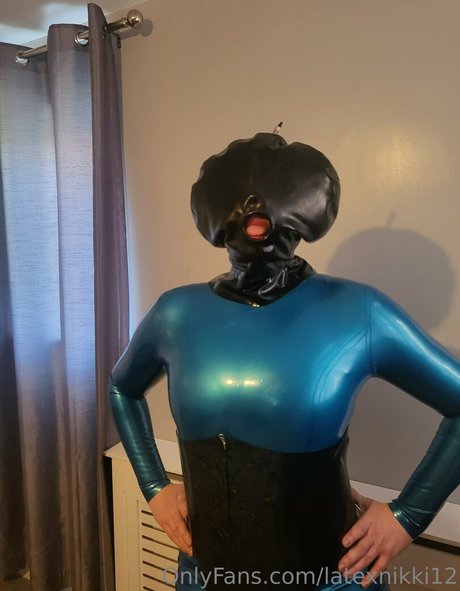 latexnikki12 actrice des photos