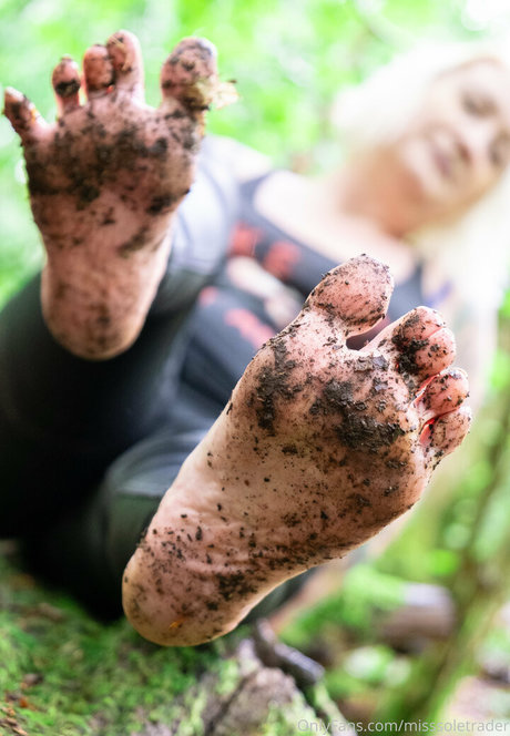 pom-pom girl nue onlyfans sympa érotique collection