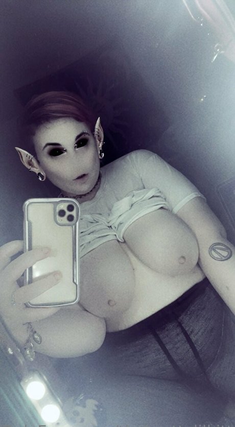 thebrattylilkitten modèle érotique galerie