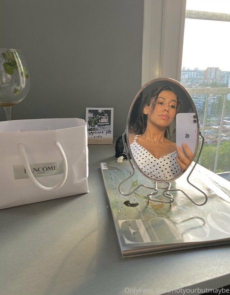 dayana wifey modèle sympa archive