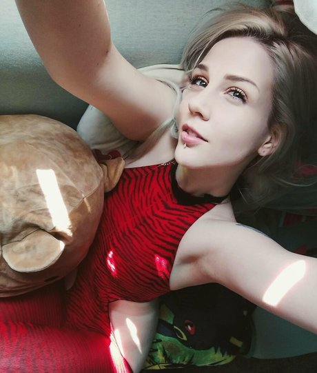 tricky__nymph star exclusive galerie