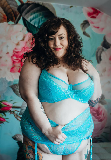 fayedaniels étoile nue image