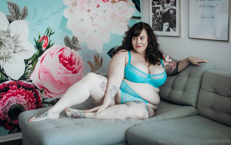 branlette uniquementfans nu libre images