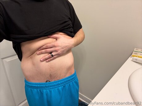 cubandbear92 modèle érotique galerie