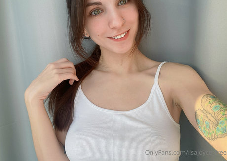 Lisa Joyce modèle nu photos