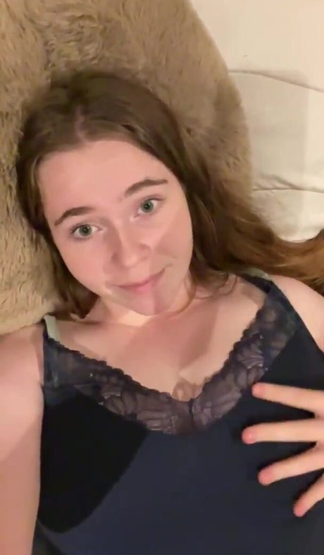 Tictoc Honey nus de stars du porno img