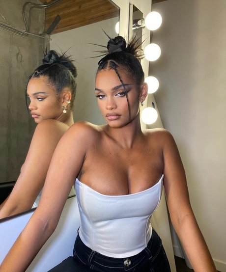 Aslayy Baugh top star photos