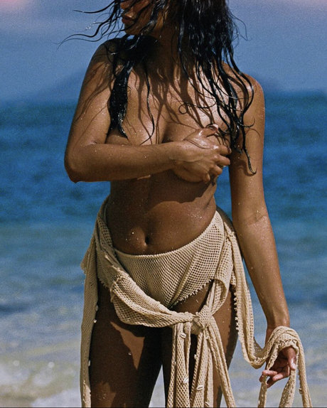 Aslayy Baugh star du porno érotique photo