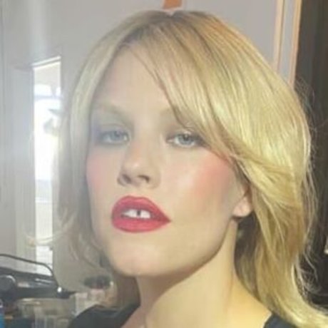 Ashley Smith modèle porno collection