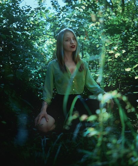 violets cabaret modèle pornographique galerie