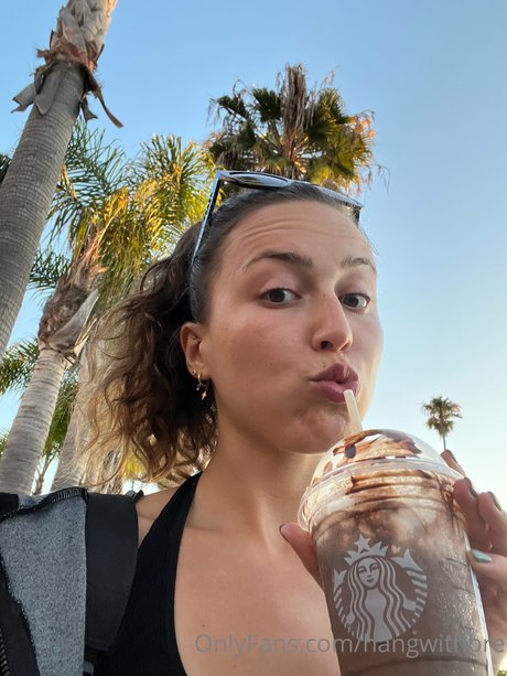 hang with bre actrice chaude image