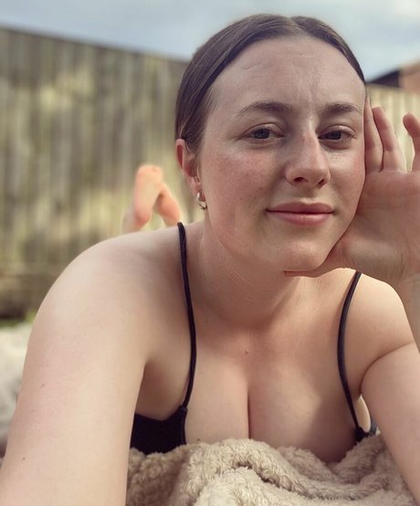 Bobbie Ann star exclusive des photos