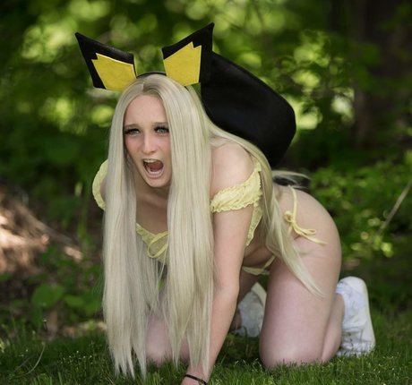 MerryMissXXXmas xxx étoile des photos