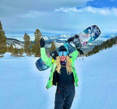 brittanybrittany haut étoile img