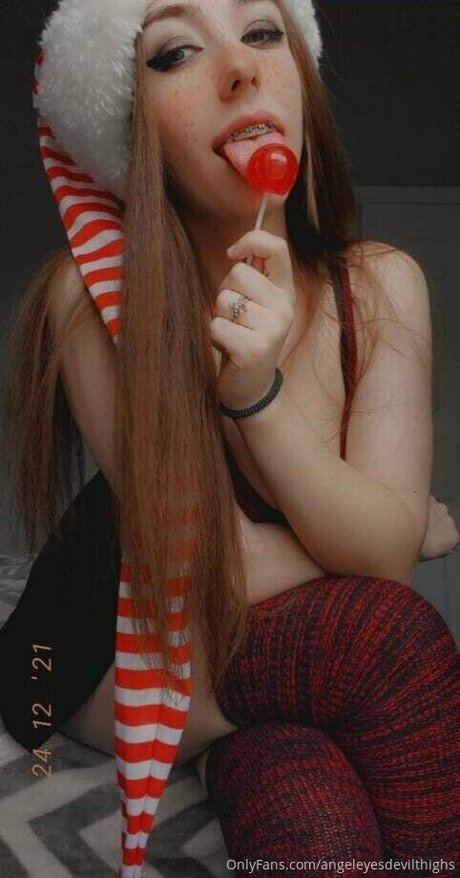 Angel Eyes Devil Thighs actrice chaude img