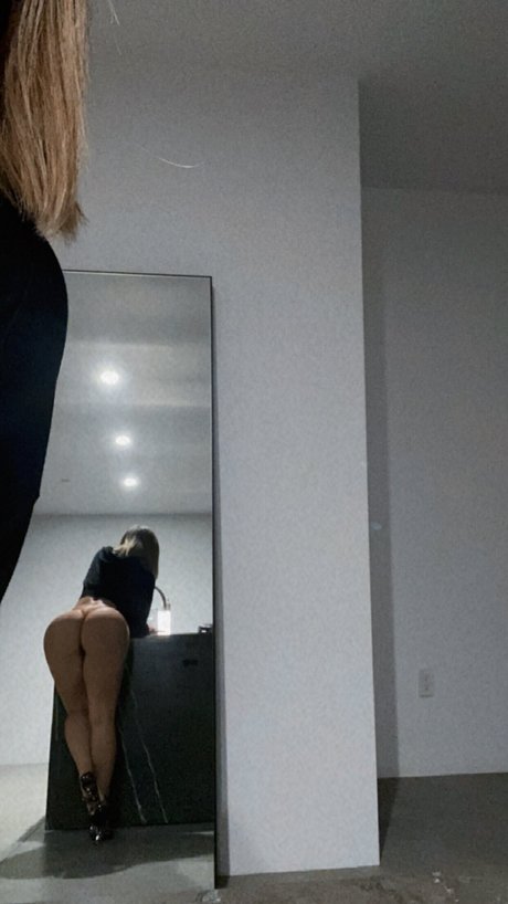 Lauren Pisciotta étoile gratuite galeries