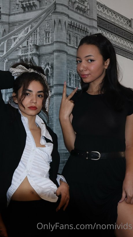 nomicakes art modèle des photos