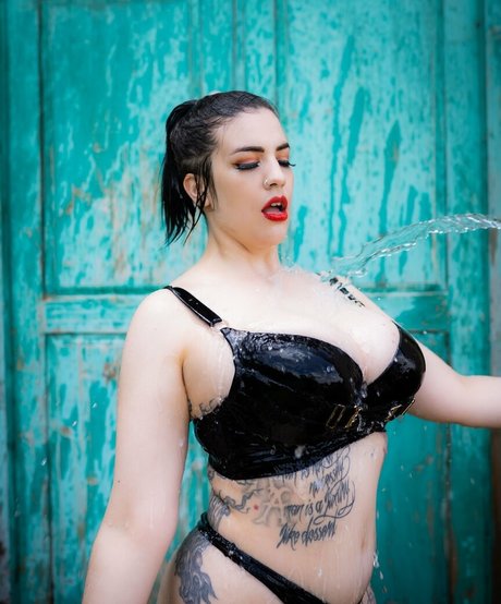 Ava Twitchling belle star du porno photos