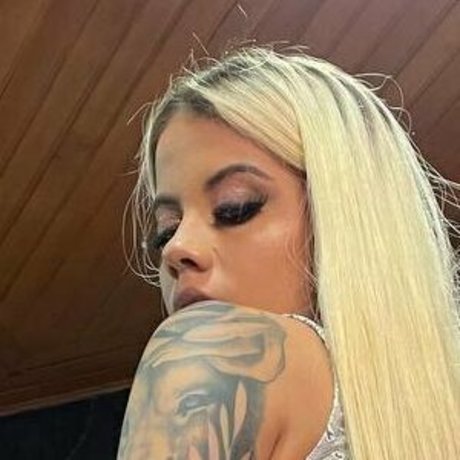 Cristalhill__ star du sexe image