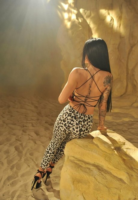 sabbie dark actrice artistique collection