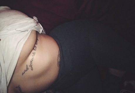 Bailey Arber nus star du porno img