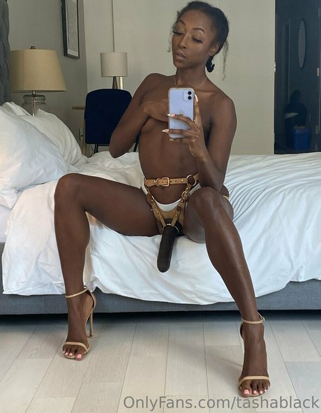 tashablack modèle gratuit photos