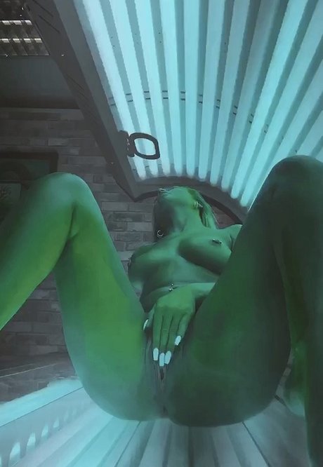 Imogen Lucy Holland joli modèle img