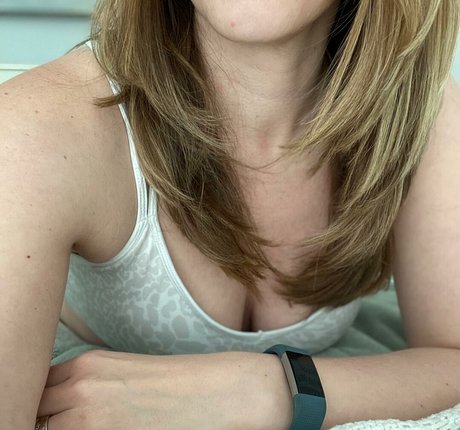 Emily Sequoia étoile érotique photo