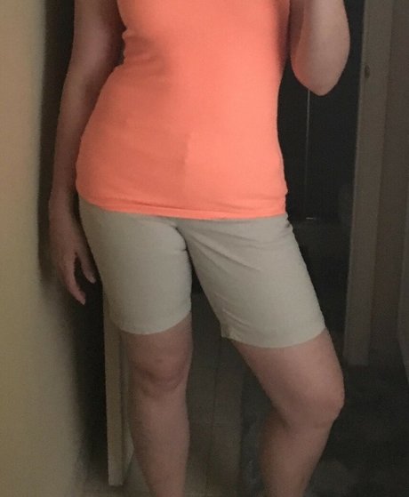 chaton potelé uniquementfans adulte érotique img