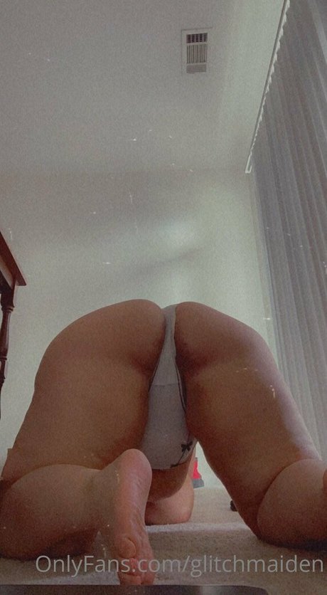 Glitchmaiden star du porno belle img