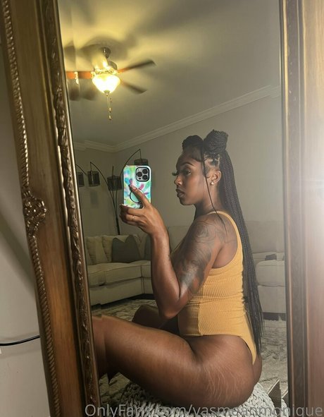 Yassssssss modèle exclusif des photos