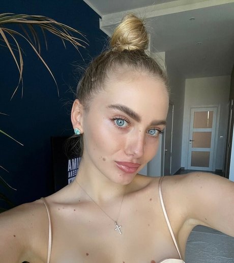 eva e actrice sexy photos